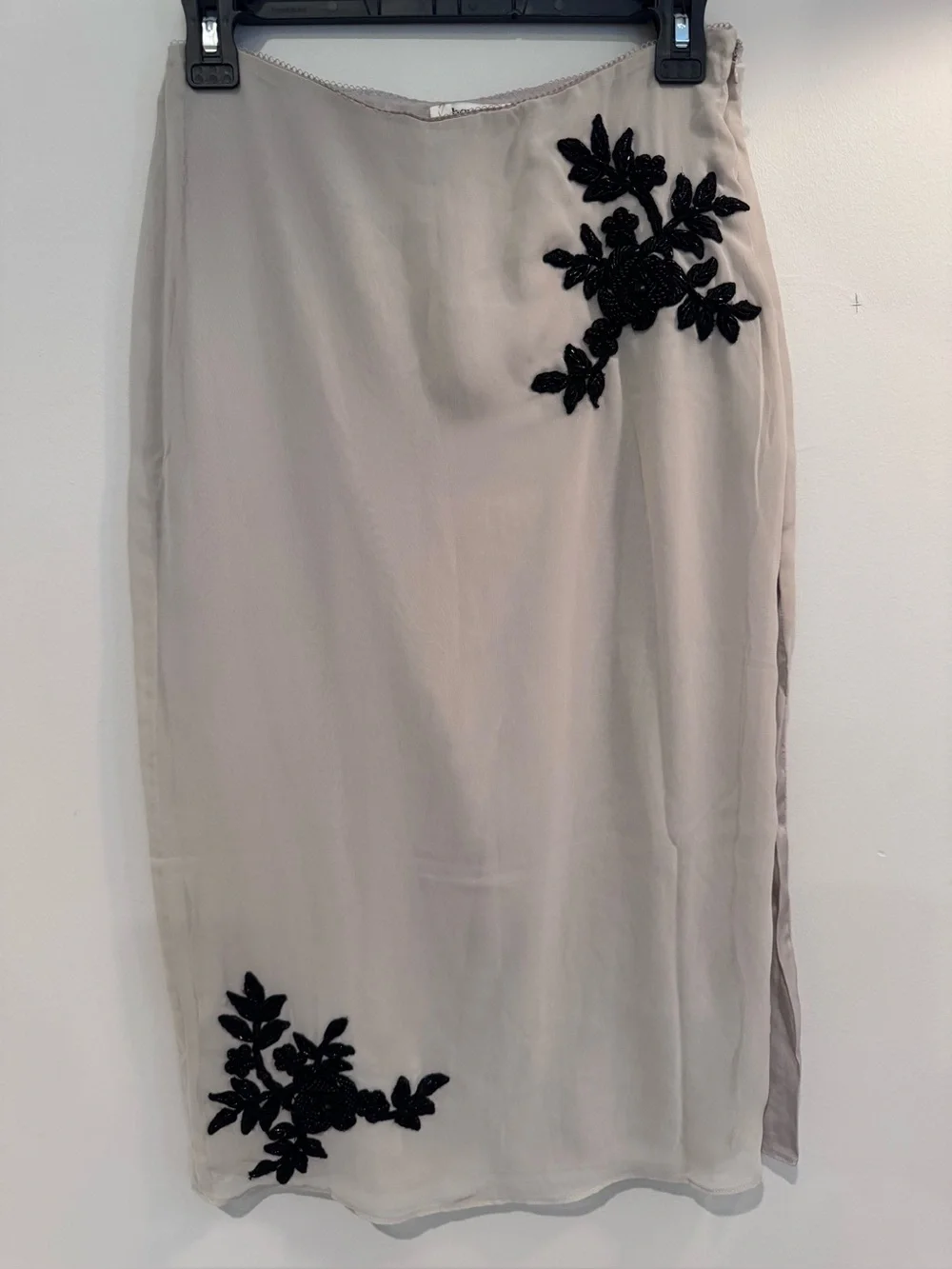 House of CB Amal beaded appliqué georgette midi skirt size small